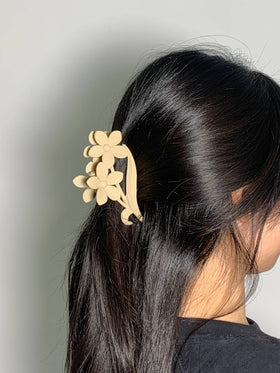 YH07 flower shaped hair clip