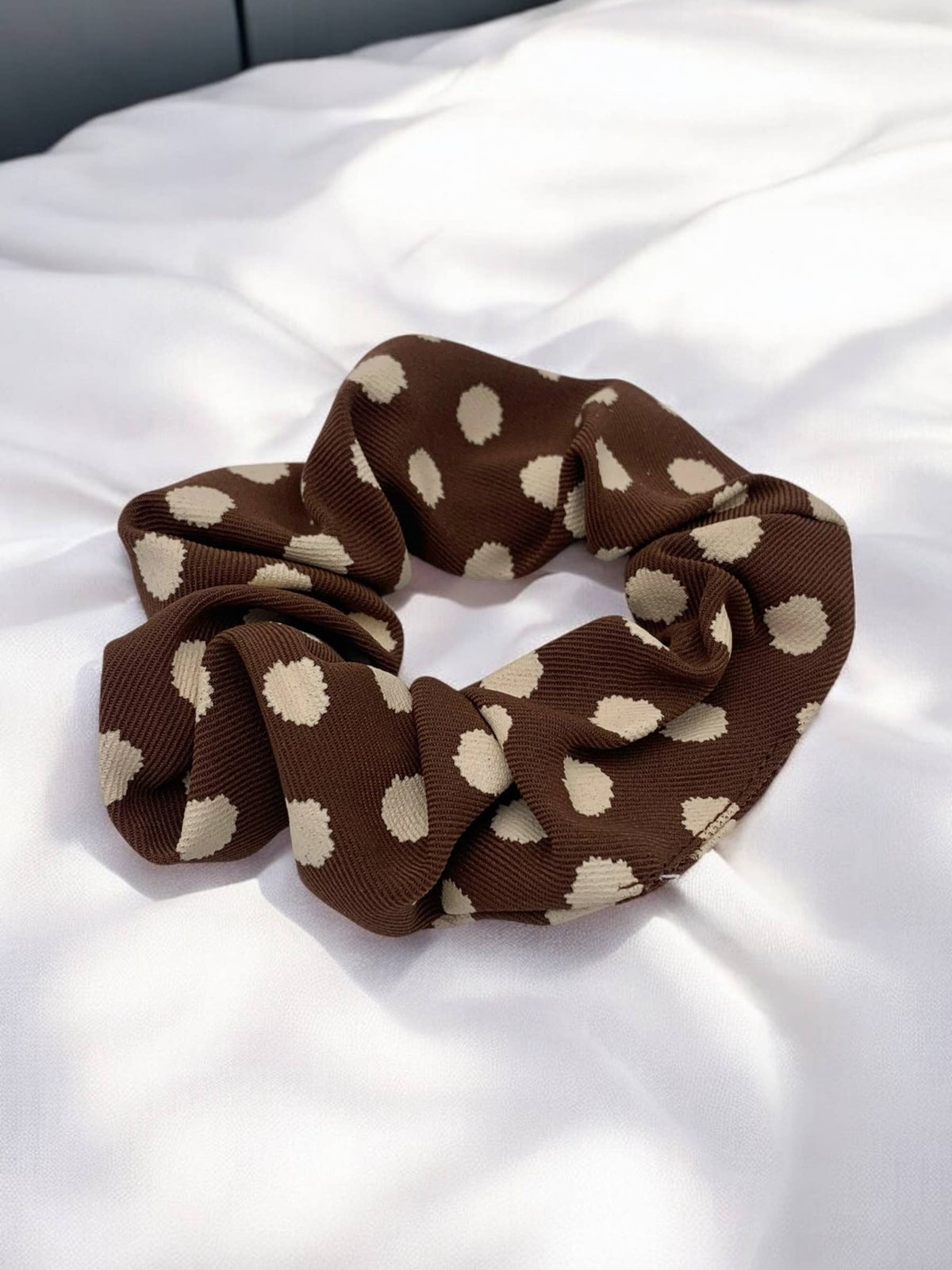 Polka dot scrunchie XH04